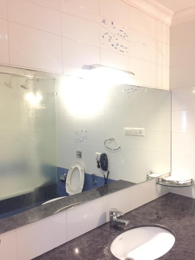 Sea Queen Hotel 科泽科德 外观 照片