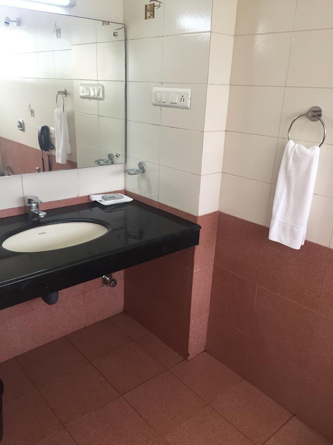 Sea Queen Hotel 科泽科德 外观 照片